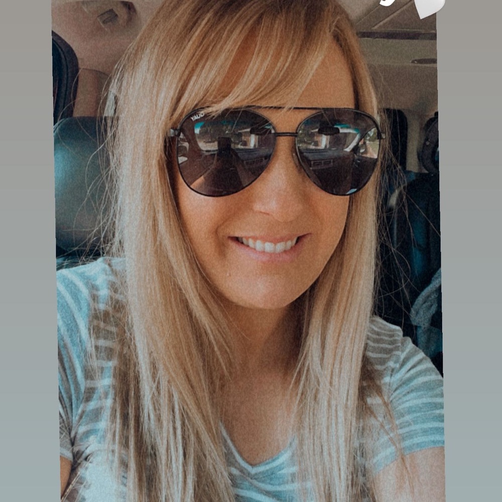 Meet your Posher, Stephanie